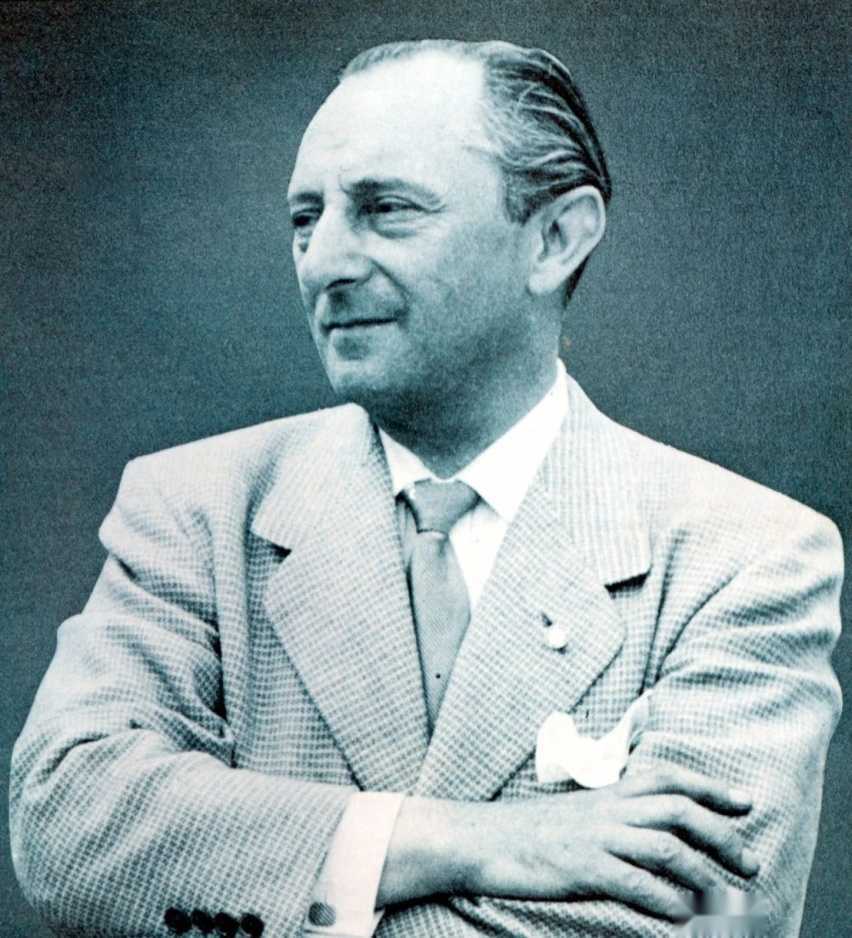 70年前的“鸥翼”传奇！梅赛德斯-奔驰300SL生日快乐插图2