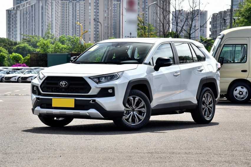 售17.68万起，两种动力三种四驱，一汽丰田-RAV4荣放可以买吗？