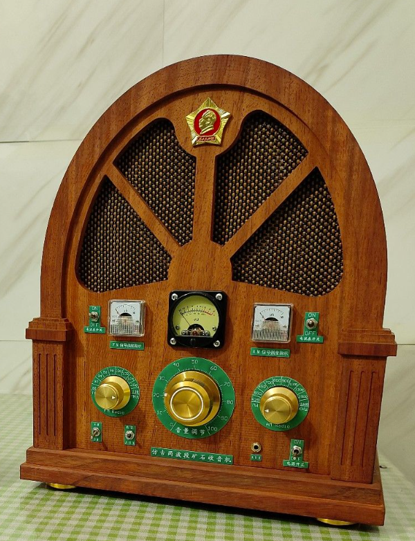 竟有人还在研究上个世纪的收音机！甚至举办了DIY大赛
