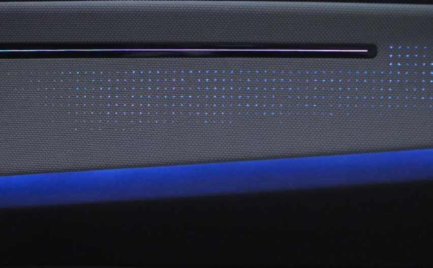 极星4与特斯拉Model Y掰手腕:“北欧风”到底比“毛坯房”香多了!插图9 极星4与特斯拉Model Y掰手腕:“北欧风”到底比“毛坯房”香多了!