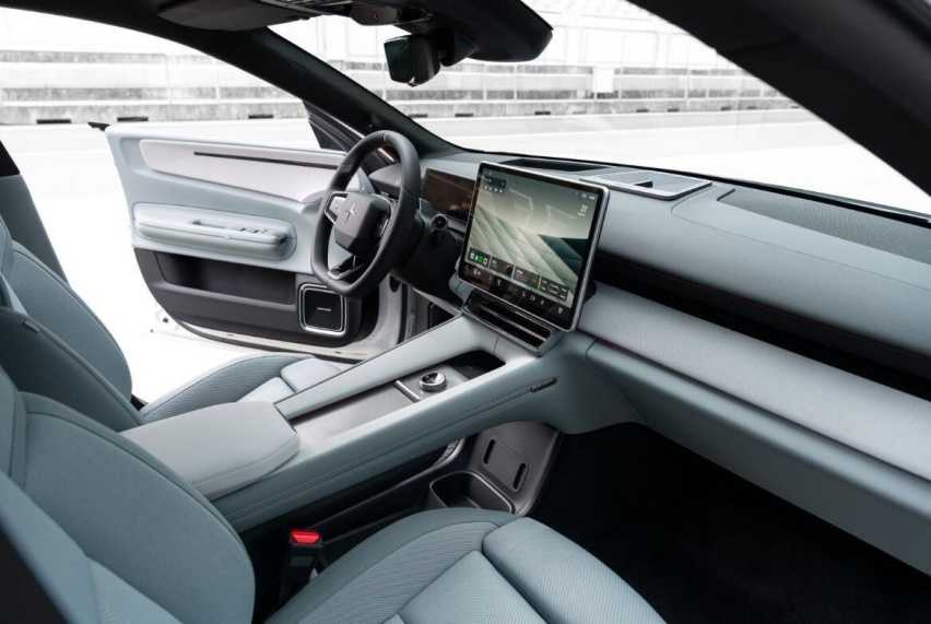 极星4与特斯拉Model Y掰手腕:“北欧风”到底比“毛坯房”香多了!插图2 极星4与特斯拉Model Y掰手腕:“北欧风”到底比“毛坯房”香多了!