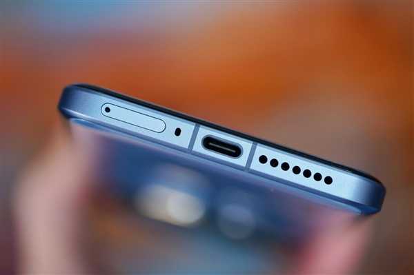 小米2024开年最强旗舰！小米14 Ultra龙晶蓝影像套装图赏