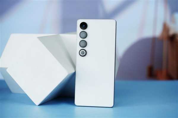 白面板颜值巅峰!魅族21 PRO魅族白图赏插图8 白面板颜值巅峰!魅族21 PRO魅族白图赏