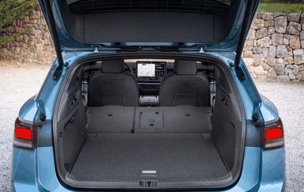 大众首款纯电旅行车!全新ID.7 Tourer发布:续航可达685公里插图4 大众首款纯电旅行车!全新ID.7 Tourer发布:续航可达685公里