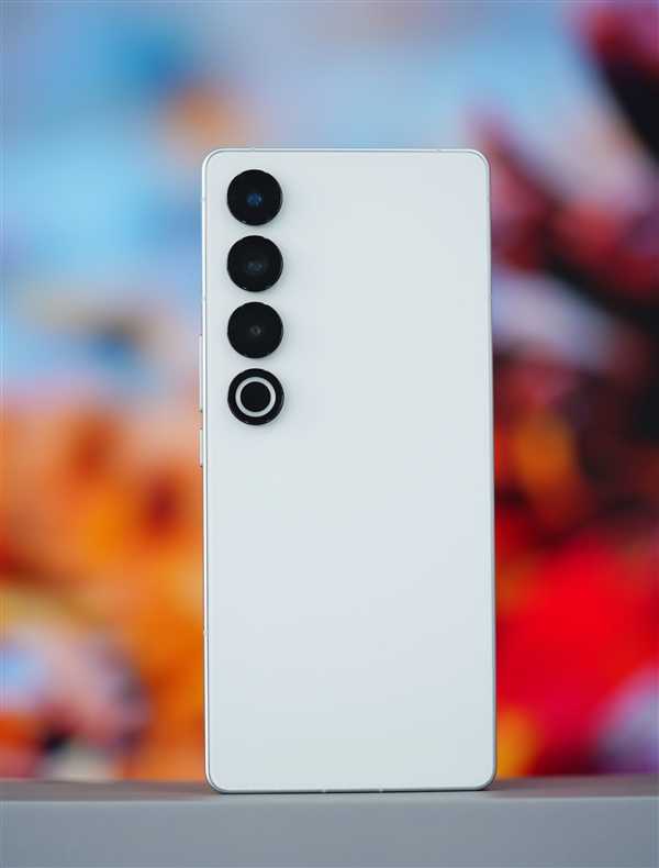 白面板颜值巅峰!魅族21 PRO魅族白图赏插图12 白面板颜值巅峰!魅族21 PRO魅族白图赏