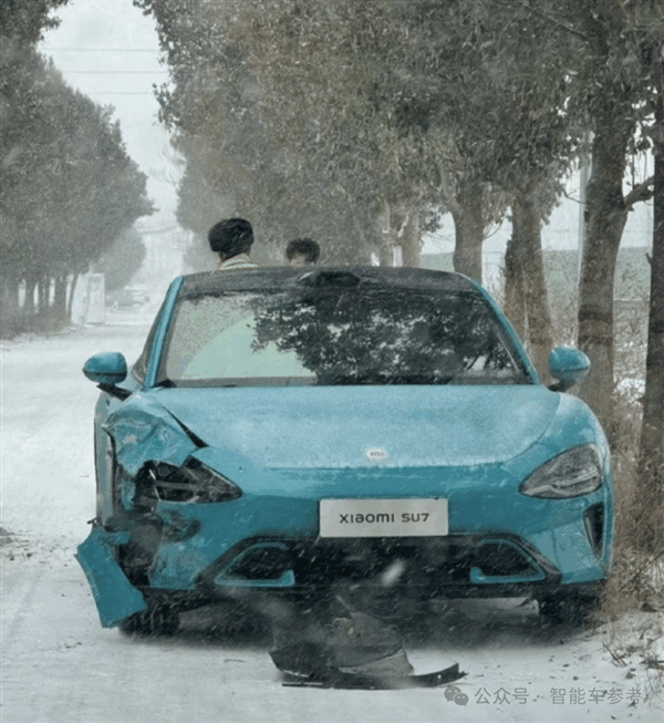 小米SU7献出首撞：雷军公布一件大事