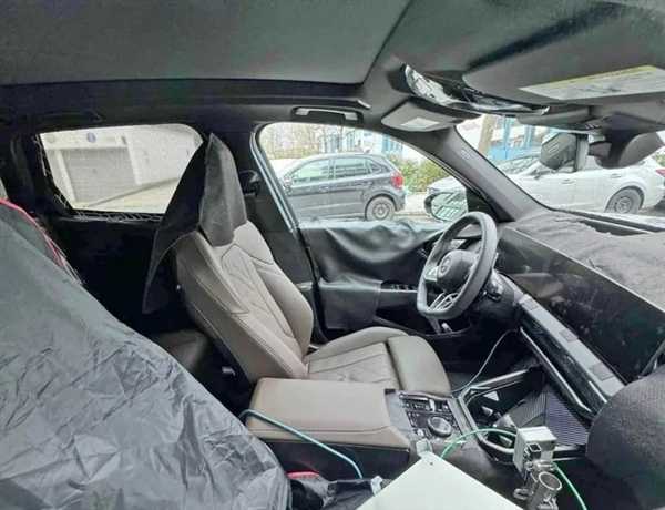 首搭双联曲面大屏!全新宝马X3内饰谍照曝光插图1 首搭双联曲面大屏!全新宝马X3内饰谍照曝光