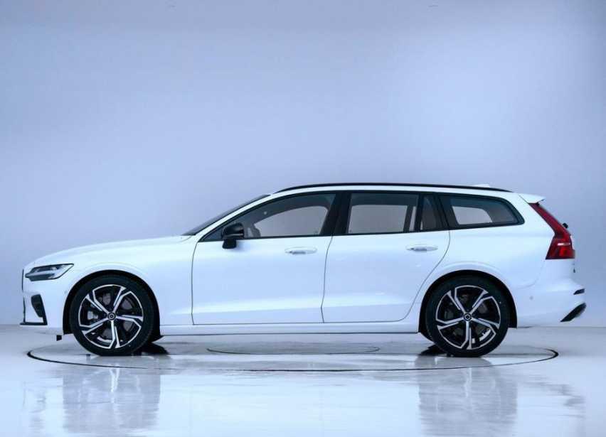 想要舒适旅行?沃尔沃V60旅行车的造型和空间满足你的需求!插图2 想要舒适旅行?沃尔沃V60旅行车的造型和空间满足你的需求!