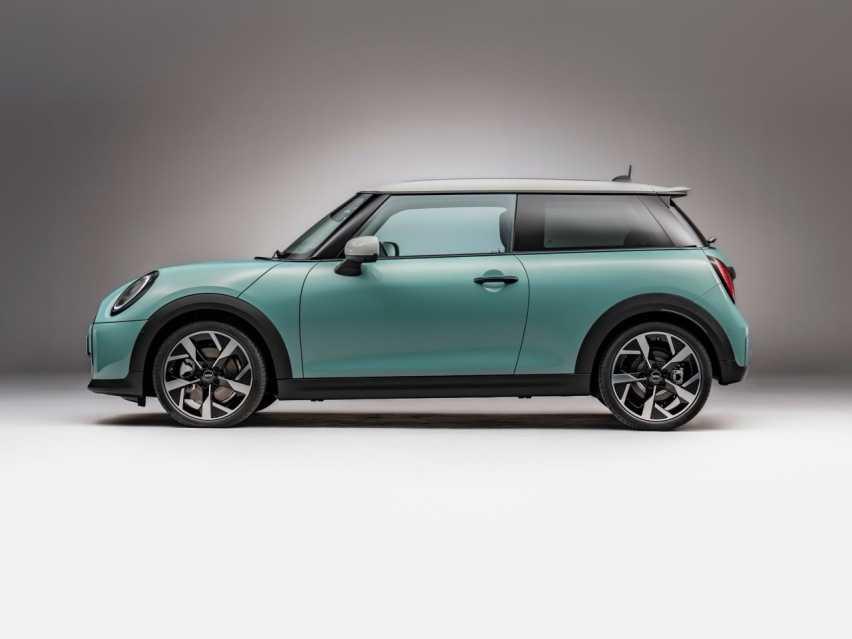 全新MINI COOPER（燃油版）就长这个样子，喜欢吗？