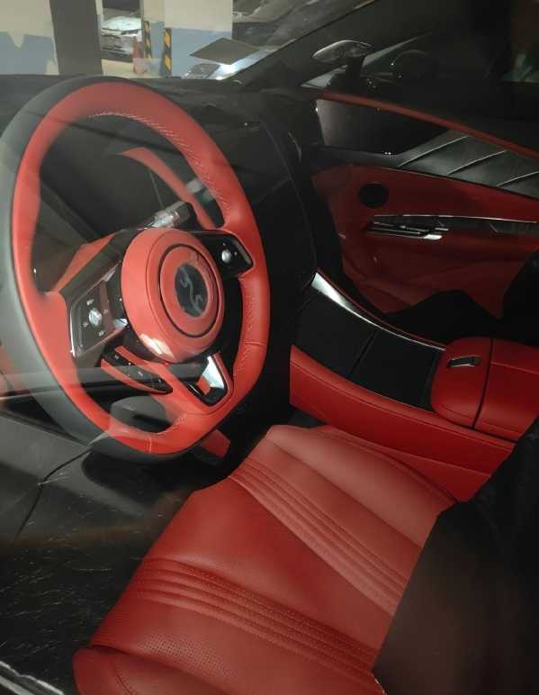 真头号玩家！比亚迪“一号试车员”王传福亲试仰望U7