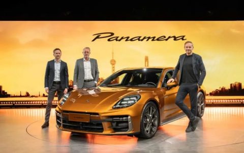 保时捷全新Panamera首秀预售：运动豪华两不误，操控性能均有升级