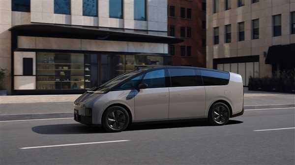 售价不超过60万 理想全新纯电MPV MEGA内饰公开:L系同款中控插图 售价不超过60万 理想全新纯电MPV MEGA内饰公开:L系同款中控