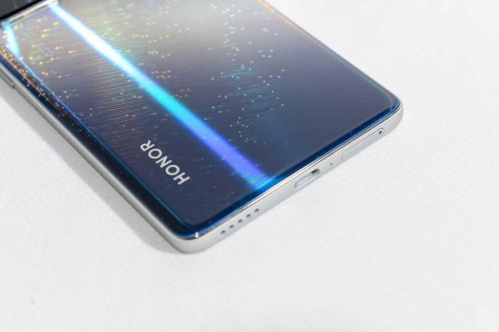 荣耀新机遭遇滑铁卢？发布两个月后价格大跌，24GB+1TB+OIS光学防抖仅此一家！插图4