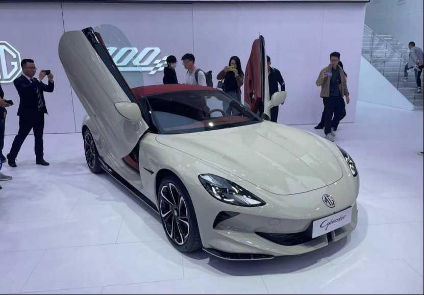 新款高尔夫R官方谍照曝光；国内油价即将上涨