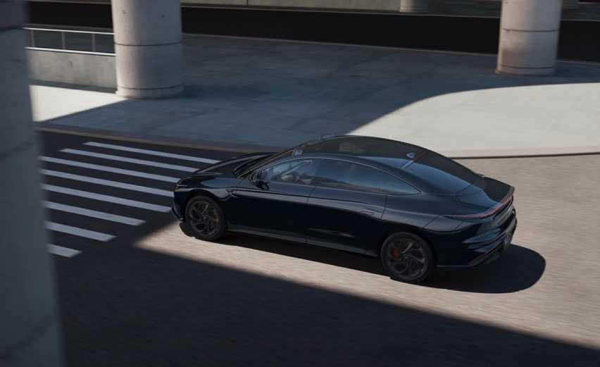 智己L7闪耀亮相，后排尊享座舱新标杆，春节上市发布倒计时！