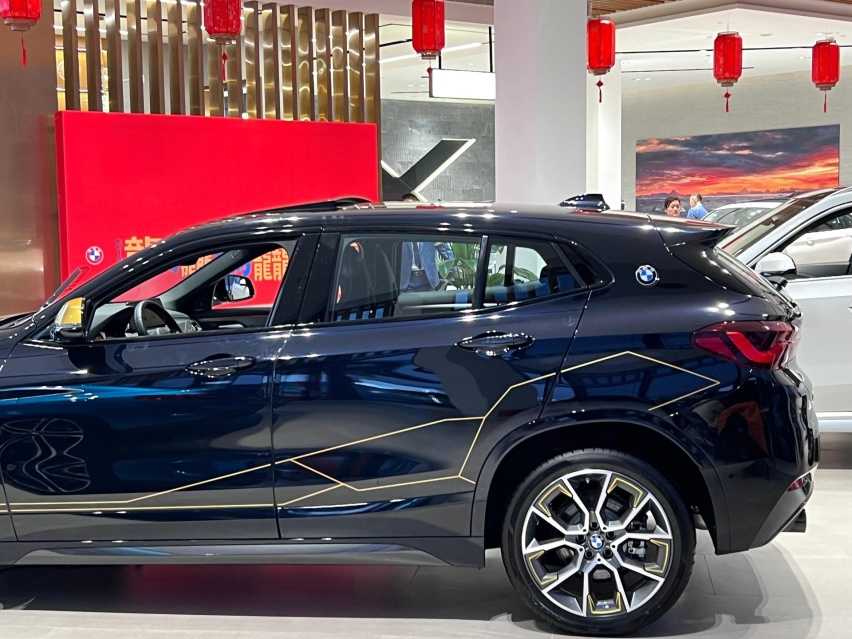 且买且珍惜 探店实拍宝马X2曜熠版 下一代是进口车