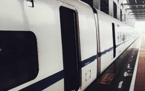 受雨雪天气影响 今天重庆部分高铁列车将停运