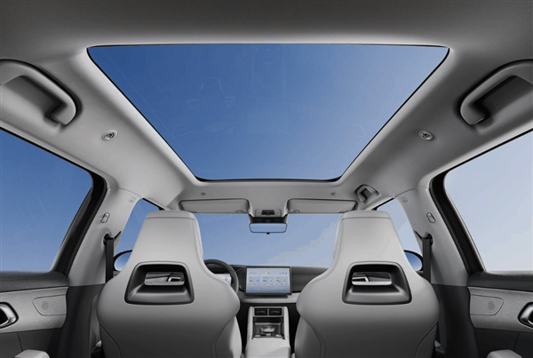 水晶档把+12.8寸悬浮大屏!比亚迪元UP内饰正式公布插图2 水晶档把+12.8寸悬浮大屏!比亚迪元UP内饰正式公布