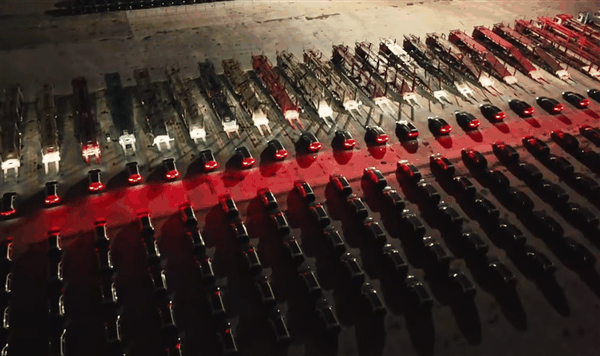 千车竞发!“科技车皇”问界M9大批量交付:已有超4万人买插图5 千车竞发!“科技车皇”问界M9大批量交付:已有超4万人买