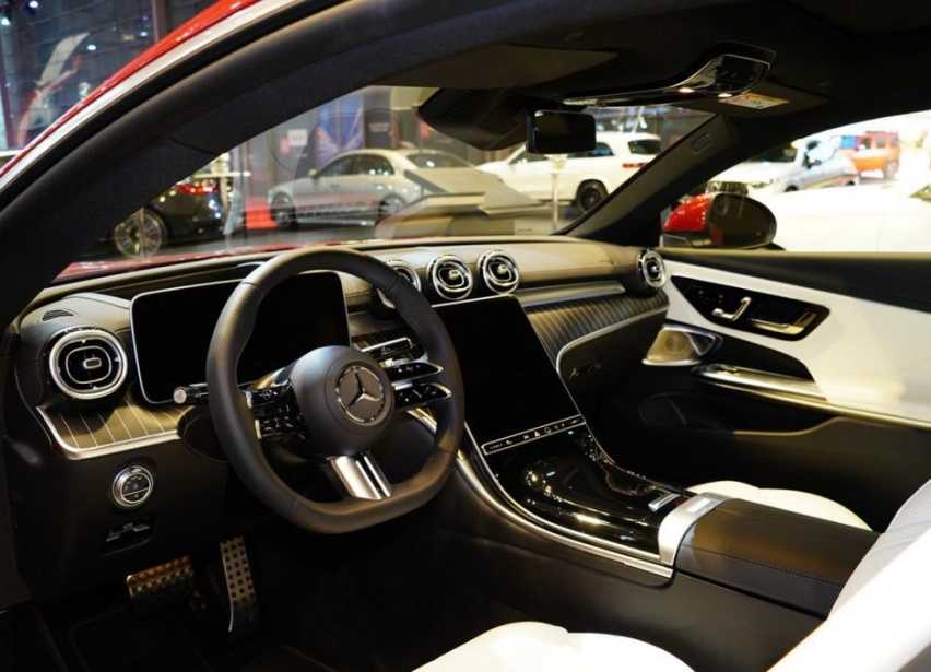 奔驰CLE,比奔驰其他的车都设计得还要更好看,女生特别喜欢插图4 奔驰CLE,比奔驰其他的车都设计得还要更好看,女生特别喜欢