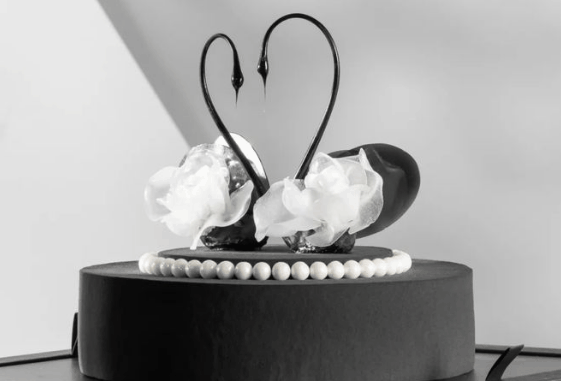 好利来黑天鹅蛋糕最低价是多少钱一个?黑天鹅蛋糕为什么这么贵插图1 好利来黑天鹅蛋糕最低价是多少钱一个2