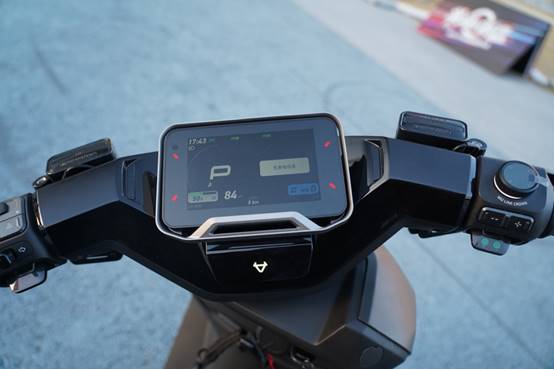 经典神车再突破 小牛N系列电自旗舰NXT初体验插图11 经典神车再突破 小牛N系列电自旗舰NXT初体验插图11