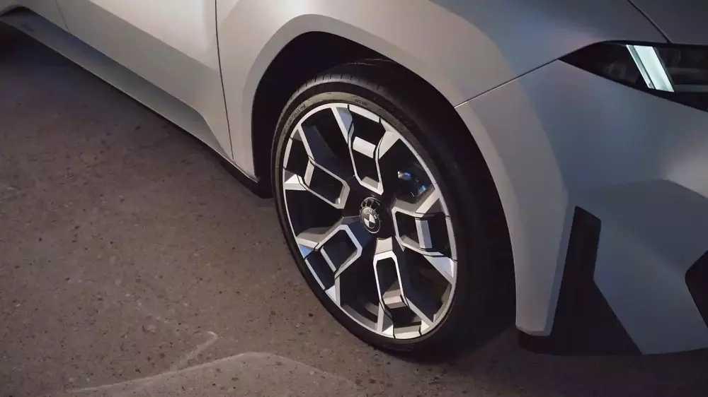 宝马发布全新电动概念车 Vision Neue Klasse X插图7 宝马发布全新电动概念车 Vision Neue Klasse X