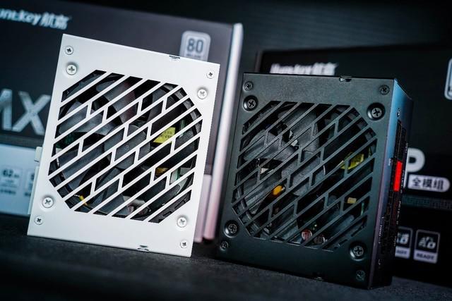  航嘉 MX750P 全模组电源评测：750W 的白金实力浓缩 