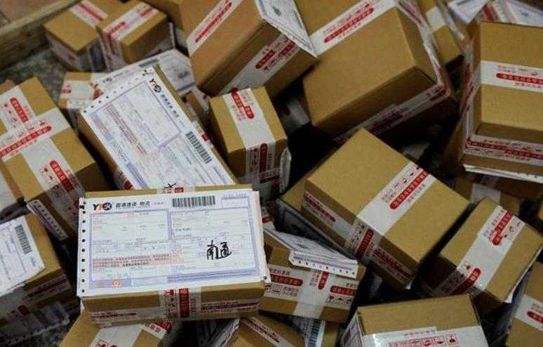 业内建议付快递上门派送费 消费者：凭什么要我买单？