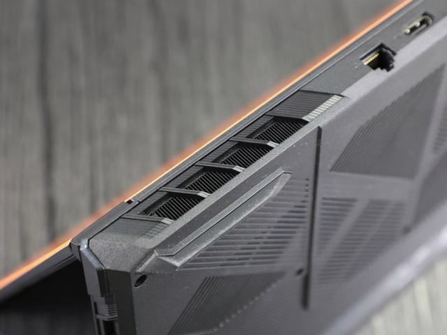 七彩虹首款AMD+NVIDIA组合笔记本! COLORFIRE MEOW R15游戏本评测插图15