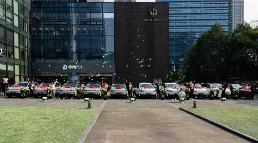 12.88万起，8295+激光雷达，零跑C10全面交付插图2