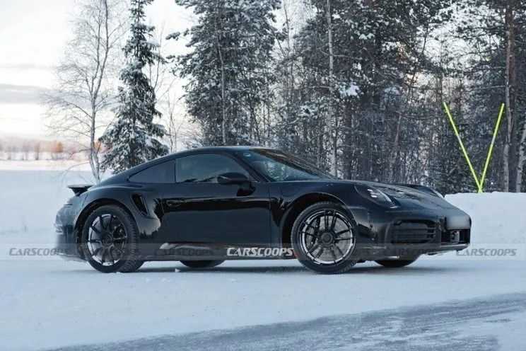 新车代号992.2,保时捷911谍照插图4 新车代号992.2,保时捷911谍照