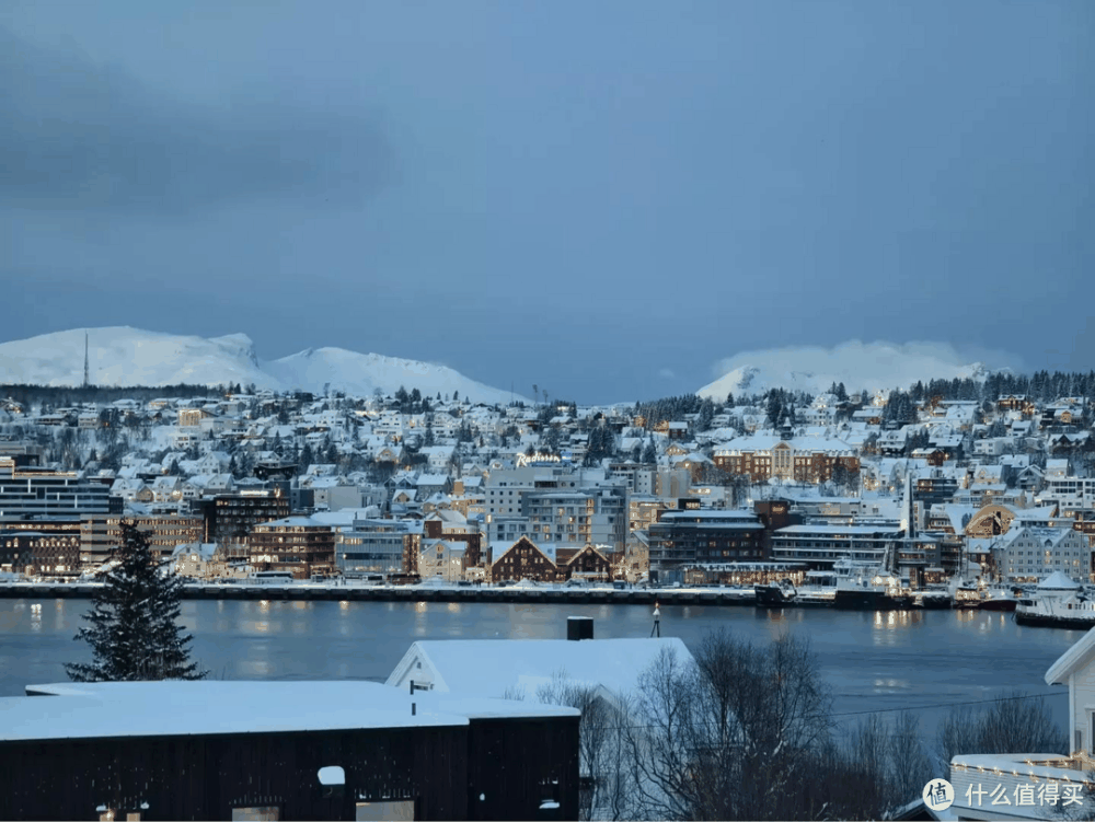 生活好物 篇四十五：手机厂商各家也即将发布自己的“超大杯”，哪部更加适合入门级摄影爱好者？