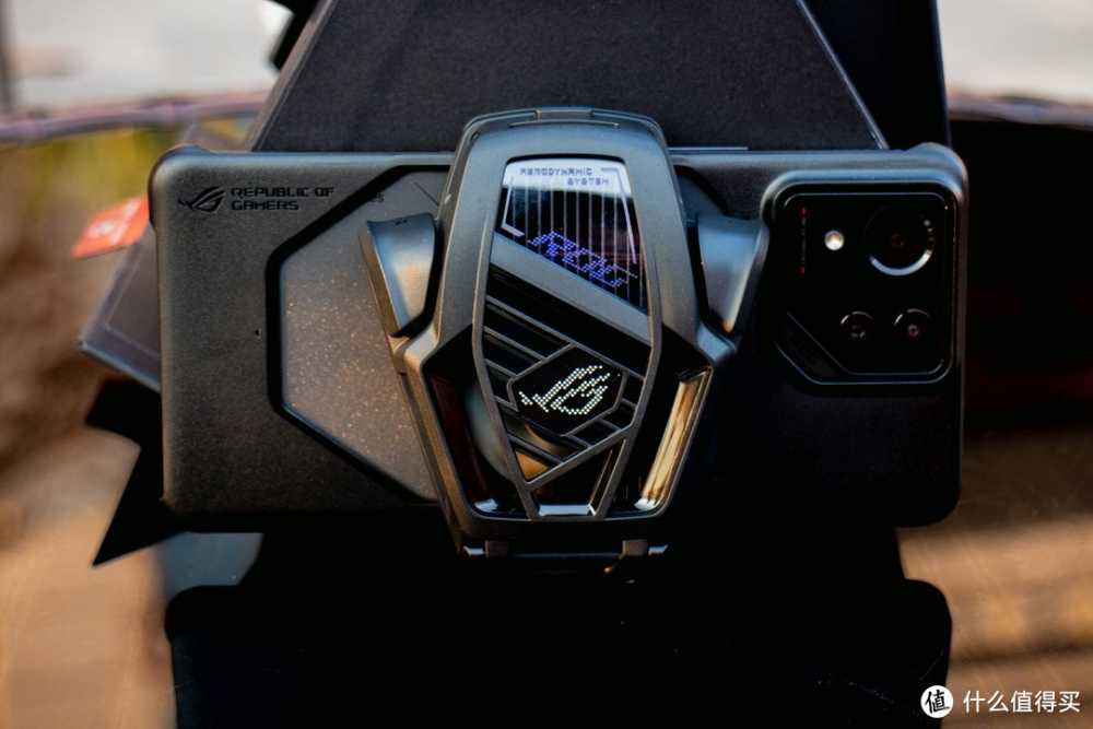 重新定义游戏手机？！ROG 8 Pro体验分享