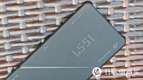 重新定义游戏手机？！ROG 8 Pro体验分享