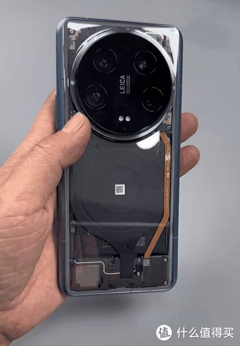 如何看待数码博主胜利文绉绉对小米14Ultra龙晶蓝版本后盖龙晶陶瓷的质疑?插图3 如何看待数码博主胜利文绉绉对小米14Ultra龙晶蓝版本后盖龙晶陶瓷的质疑?