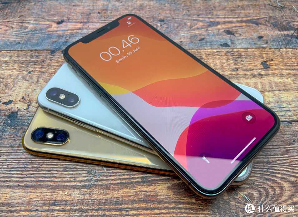 高端市场份额被华为抢走！iPhone销量差，网友：mate70上市更精彩