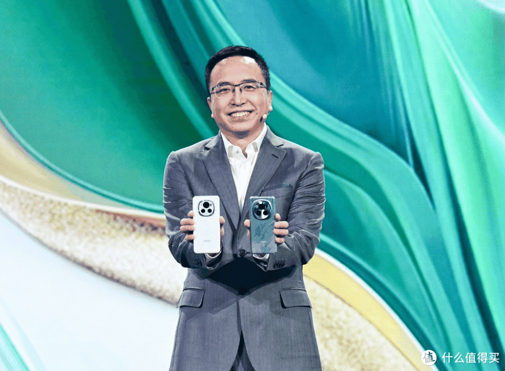 荣耀突破，骁龙8Gen3+4320Hz屏+5450mAh+50倍长焦，真香旗舰！