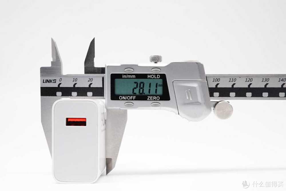 90W有线+80W无线，5300mAh大电池，小米 14 Ultra 手机充电评测