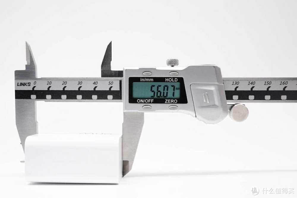 90W有线+80W无线，5300mAh大电池，小米 14 Ultra 手机充电评测