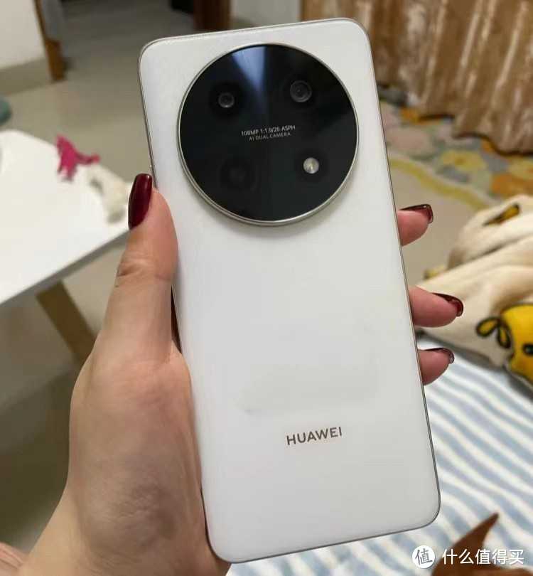 华为爆发了:5000mAh大电池+1亿像素,256GB版仅1649元插图1 华为爆发了:5000mAh大电池+1亿像素,256GB版仅1649元