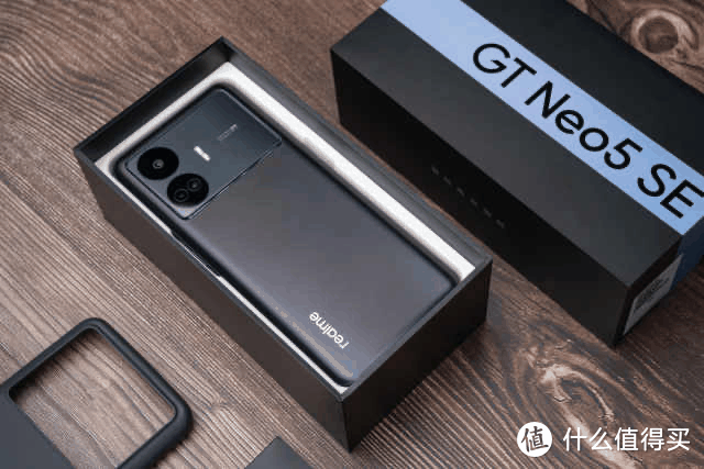 真我突然官宣，LTPO下放千元机，5500mAh+骁龙7s Gen3