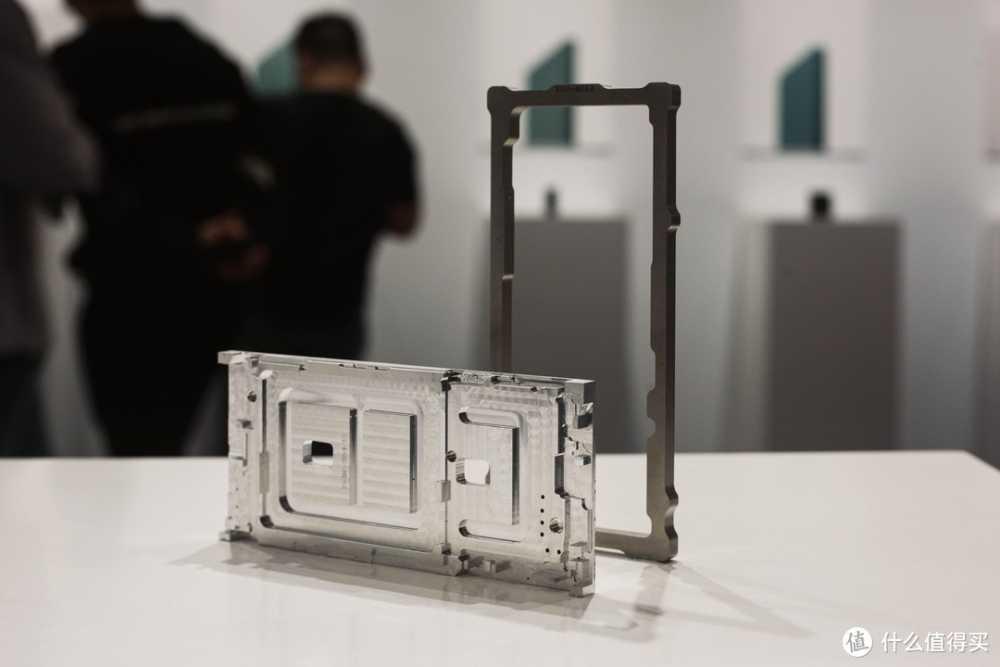 魅族20ininity·无界美学设计展,来一点魅族极致的震撼!插图7 魅族20ininity·无界美学设计展,来一点魅族极致的震撼!