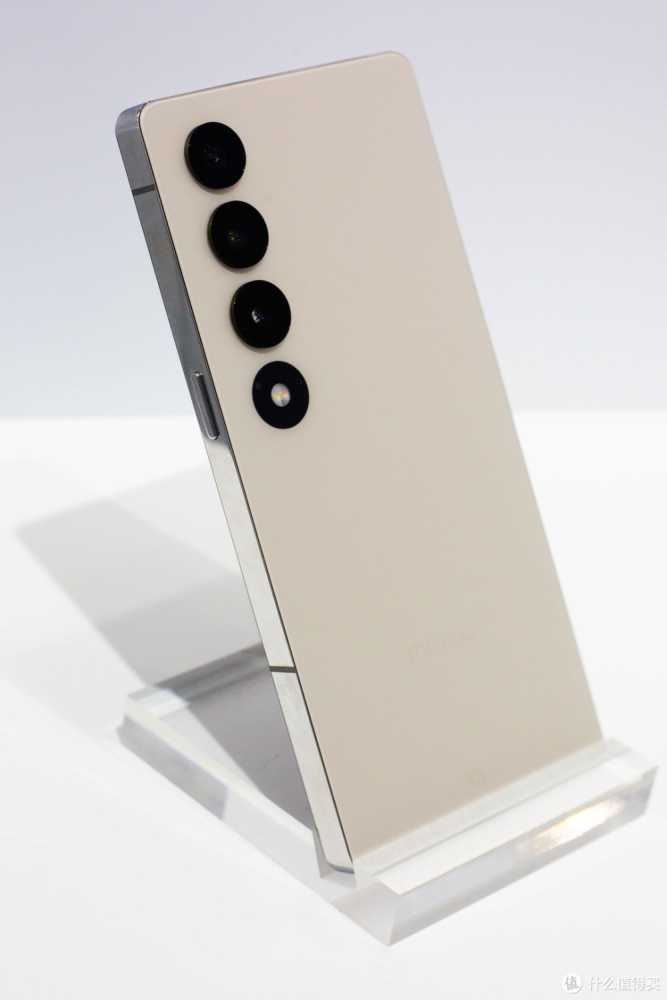 魅族20ininity·无界美学设计展,来一点魅族极致的震撼!插图13 魅族20ininity·无界美学设计展,来一点魅族极致的震撼!