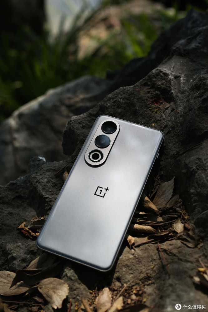 一加Ace3V 不止是年轻人的第一台Ai手机 更是打工人的助力神器插图1 一加Ace3V 不止是年轻人的第一台Ai手机 更是打工人的助力神器