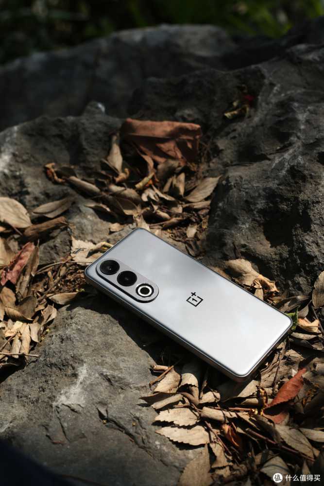 一加Ace3V 不止是年轻人的第一台Ai手机 更是打工人的助力神器插图2 一加Ace3V 不止是年轻人的第一台Ai手机 更是打工人的助力神器