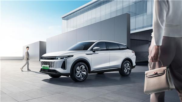 地表最强混动SUV 三电机+三挡DHT：星途瑶光C-DM 15.98万起售插图8
