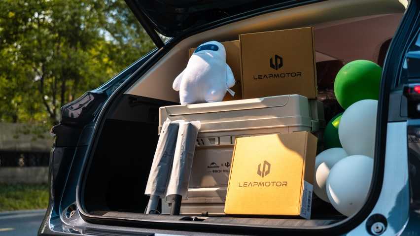 12.88万起，8295+激光雷达，零跑C10全面交付插图4