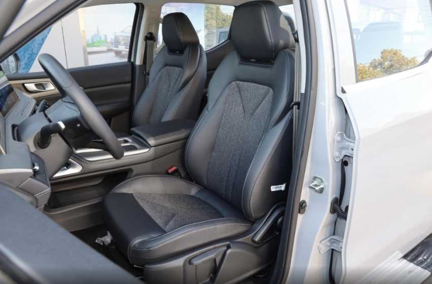 国内首款增程式皮卡车！货箱1.8米长，续航1200公里，起售13.99