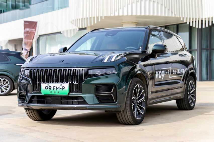 试驾领克新09 EM-P，“冰箱彩电大沙发”全都有，百公里油耗仅1L插图2